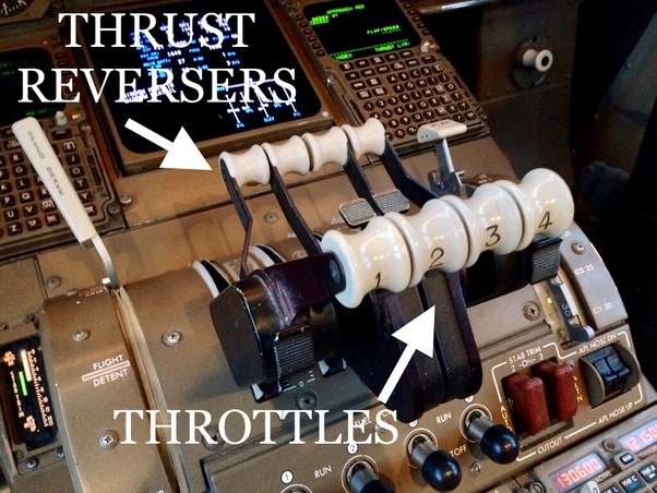 [System] 비행기도 후진을 할 수 있을까?역추진 장치 Reverse Thrust에 대하여 알아보자(Cascade ...