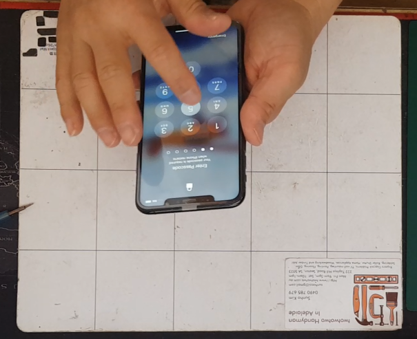  수리 - 아이폰 XS MAX 스크린 교체, REPLACING IPHONE XS MAX BROKEN SCREEN
