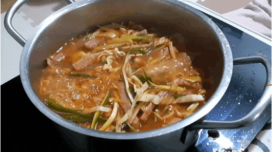 오구리슌도 무장해제 시켜버리는 이태리 부대찌개, 포장해서 먹었습니다! 오구리슌도 무장해제 시켜버리는 이태리 부대찌개, 포장해서 먹었습니다!