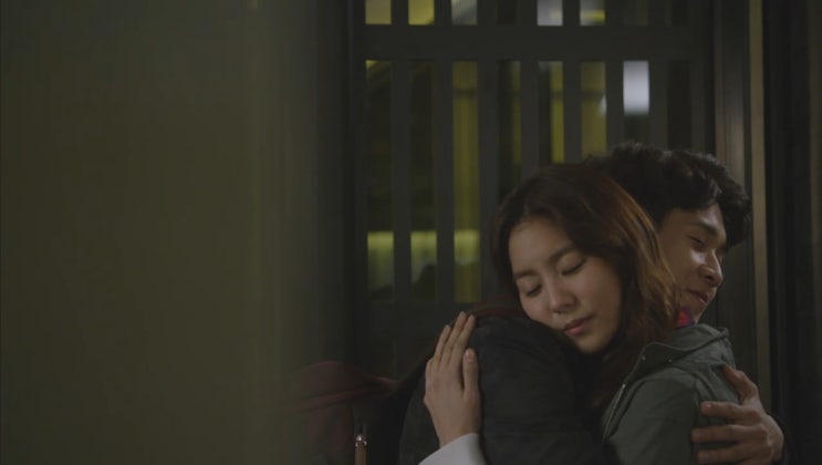  호구의사랑 유이와 최우식의 다리 풀린 연기 (ft. 기린)