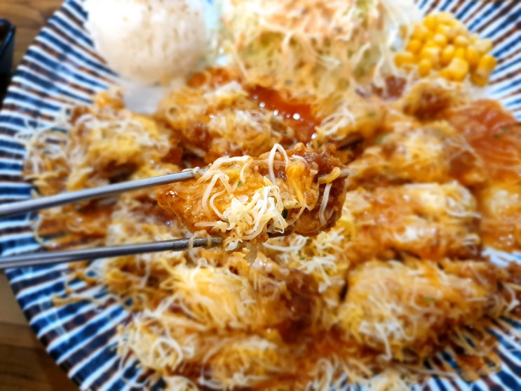 기흥 구갈동 성북동돈까스 강남대점 : 맵지 않고, 순한소스맛의 매운눈꽃치즈돈까스