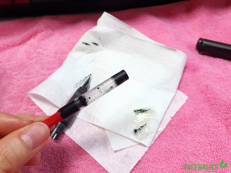 라미 사파리 만년필 세척하기, 잉크 카트리지 장착하기 : 네이버 블로그