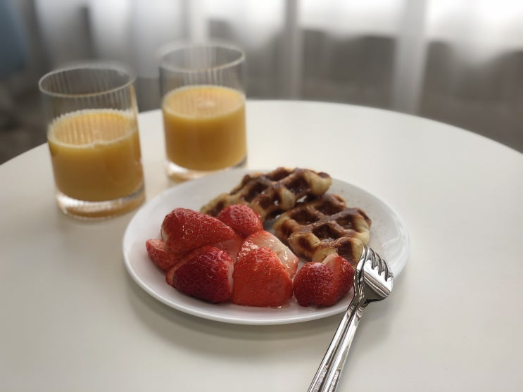 [Dessert] 재택근무동안 먹은 마켓컬리 간식리스트 c (집콕, 디저트, 홈카페, 마켓컬리 간식, 브리도 크로아상, 그릭요거트, 스테비아토마토, 램노스 과일치즈)