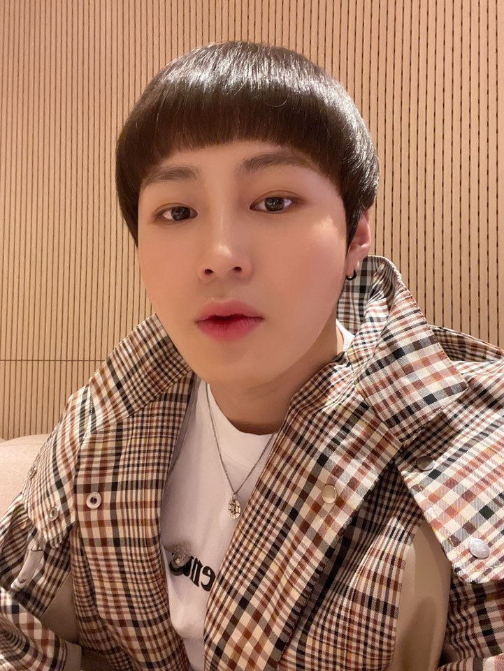  하성운 바가지 머리