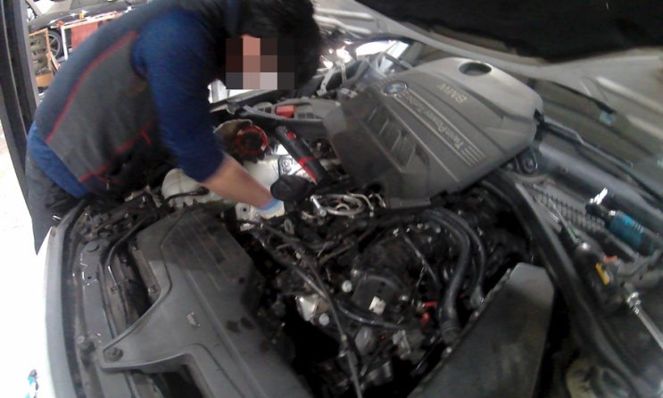  김포 장기 외제차 정비 BMW 118d 엔진오일 전조등 코어모터스에서 교환했어요