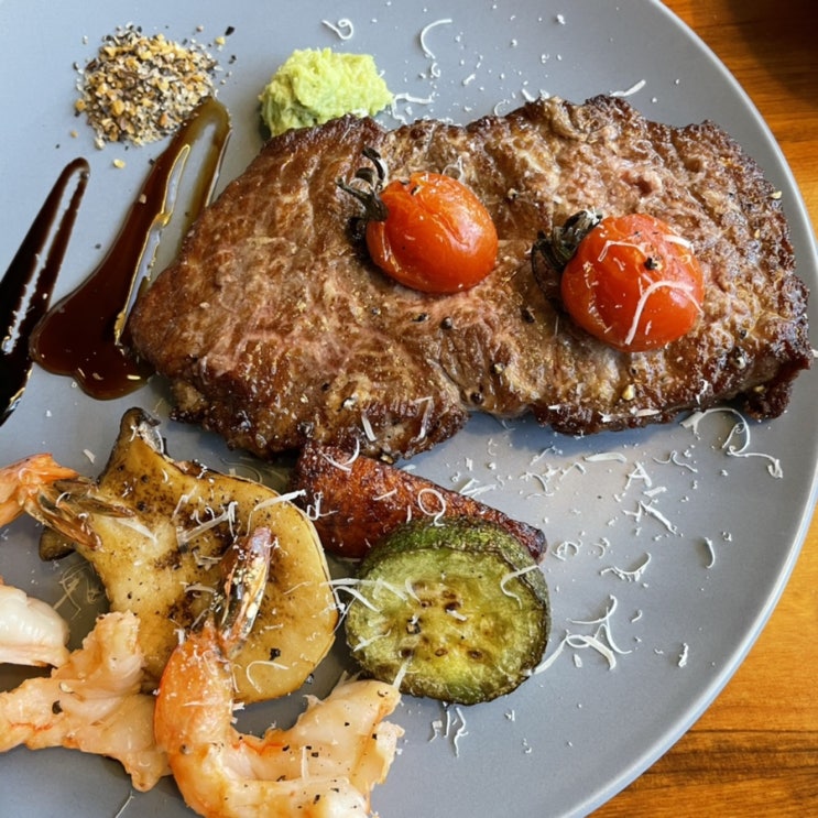  광주 수완동 오퀴진 로제파스타와 채끝 스테이크 맛집