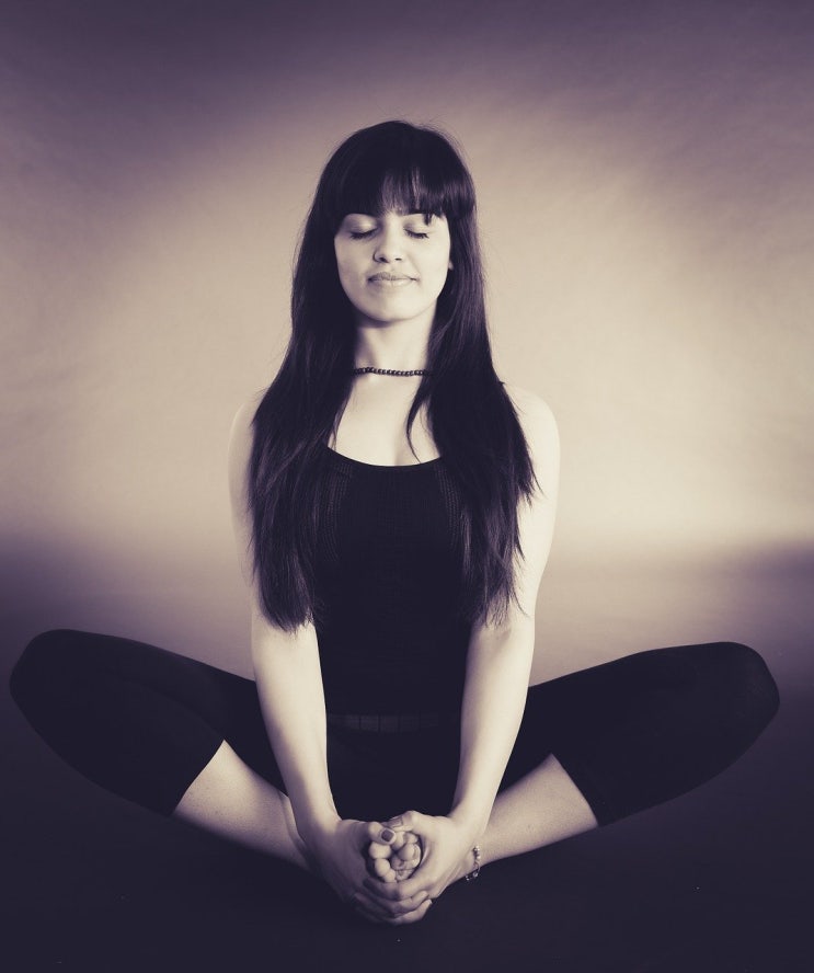  [관저동 요가 아카데미] 나비자세 (Baddha Konasana)