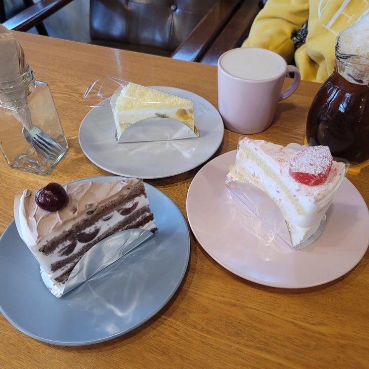  [용인 맛집] 동백 케이크와 다쿠아즈가 맛있는 '카페스윗오븐'