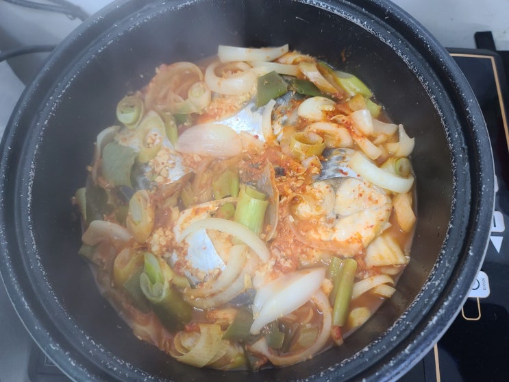  삼치김치찜 햇반 지평막걸리한잔