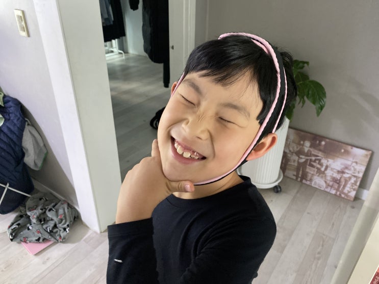  브이라인밴드 땡기미 땡김이 :: 애들 앞에선 물도 못마셔~
