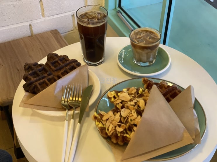  [부천역 크로플 맛집 / 부천카페] 79파운야드 부천점 핫플레이스 감성카페 다녀온 내돈내먹 후기
