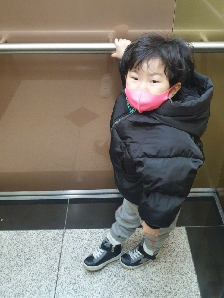  오널은 빨간 마스크 아닌 분홍 마스크다요