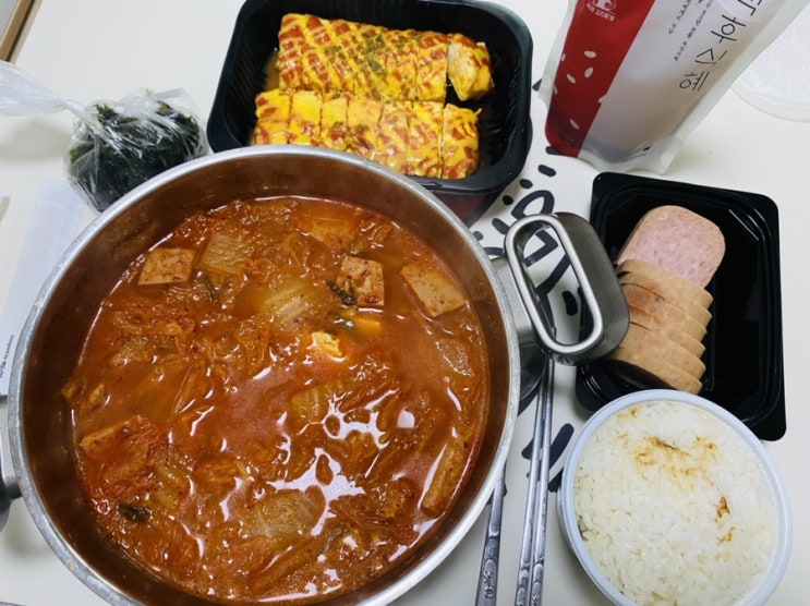 대학동배달, 대학동김치찌개 맛집 ‘백채김치찌개’