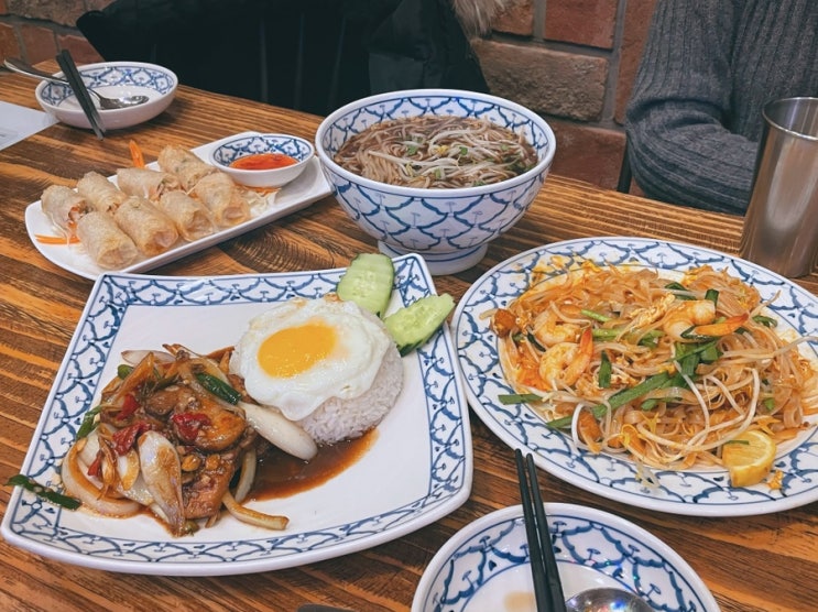  신용산역 아모레퍼시픽맛집; 콘타이