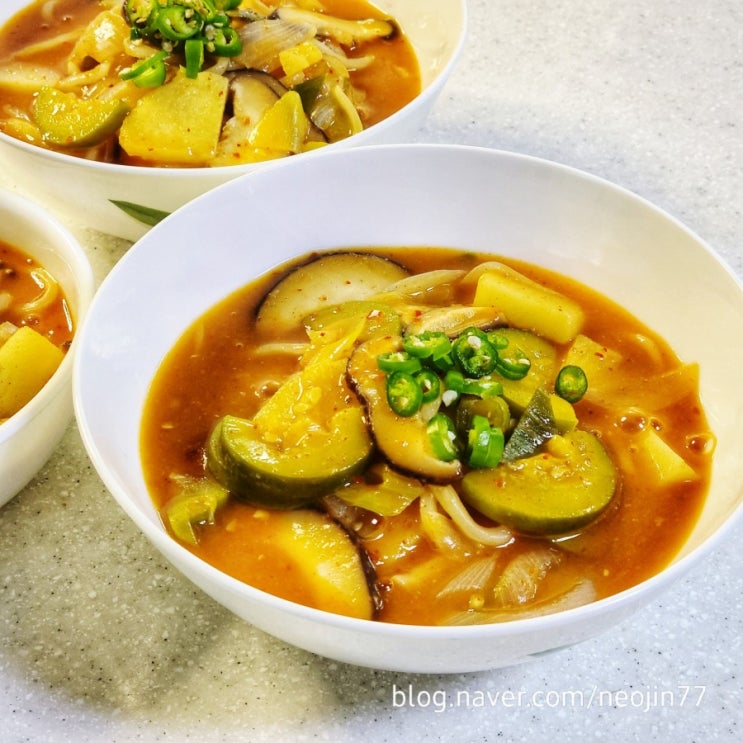 Jinny's집밥다이어리 2월6일 장칼국수 흐린날 상투적이게 떠오르는 맛 얼큰한 면요리 Jinny's집밥다이어리 2월6일 장칼국수 흐린날 상투적이게 떠오르는 맛 얼큰한 면요리