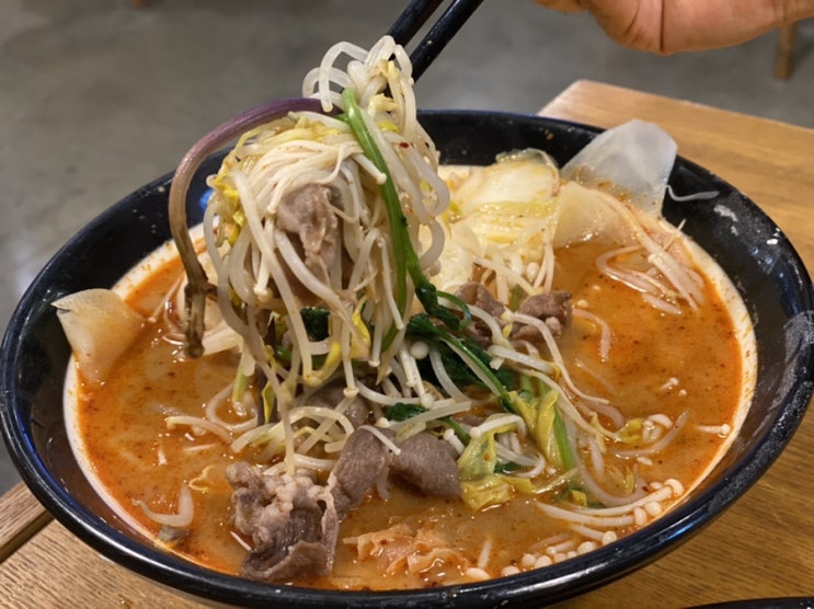  강남역 주차 편리한 데이트 코스인 희래식당 마라탕과 버블티웍스의 타로밀크티