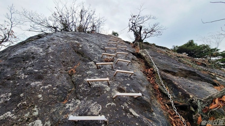  완주 고산 안수산(556m)-암릉과 시원한 조망