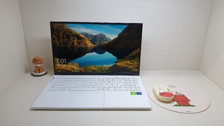 삼성전자 갤럭시북 이온2 미스틱화이트 노트북 NT950XDA-X71AW (i7-1165G7 39.6cm WIN10 Home MX450)