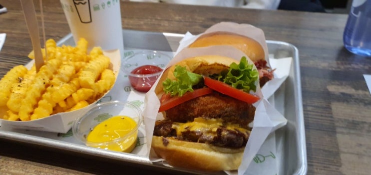  섁섁(?) 버거 왜 맛있지?