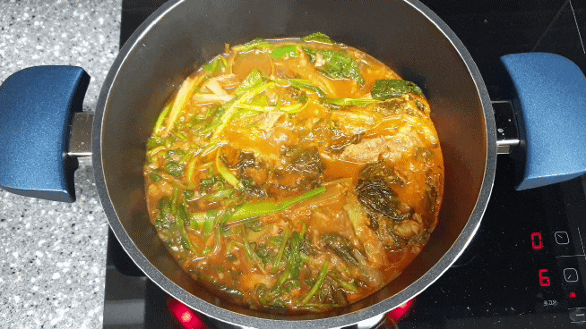  본대가 미나리 감자탕 밀키트, 감자탕 맛집이네
