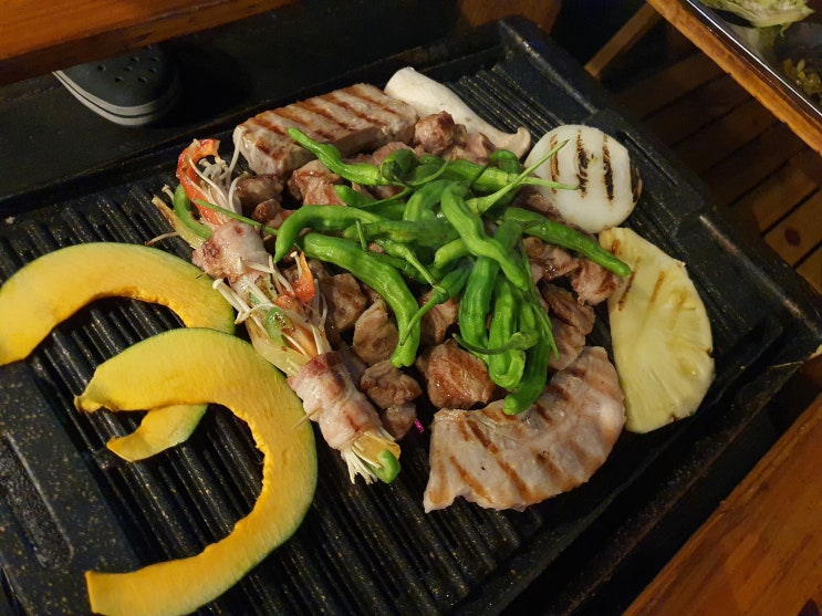 묵동 애견동반식당 캠프그릴 도심에서 캠핑