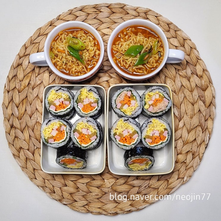Jinny's집밥다이어리 2월7일 대왕김밥 만들기 일요일 마무리는 집김밥으로 Jinny's집밥다이어리 2월7일 대왕김밥 만들기 일요일 마무리는 집김밥으로