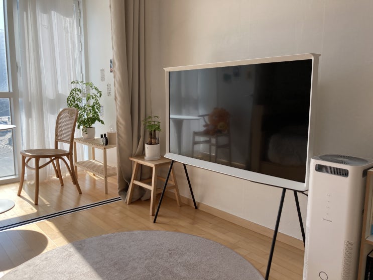  인테리어 효과 만점인 삼성 쉐리프 tv