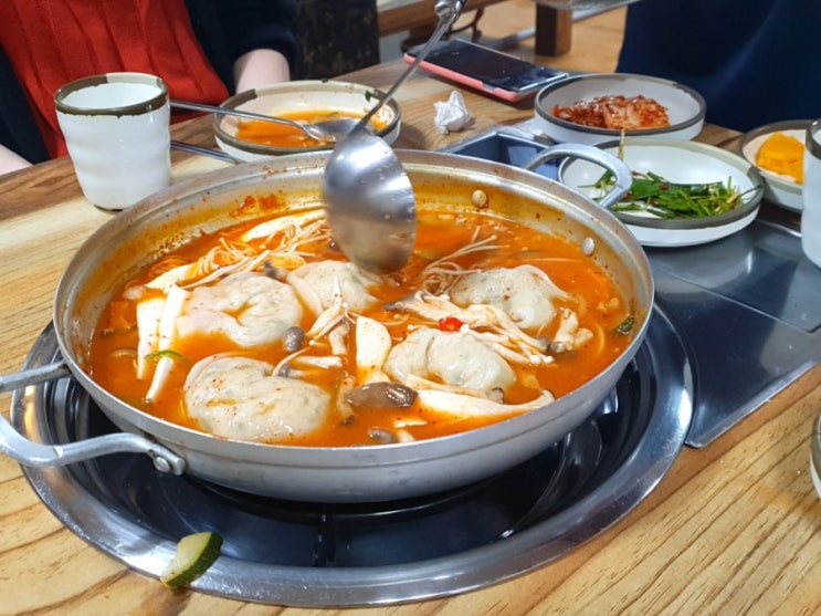 역곡역 만두전골 맛집 여기입니다