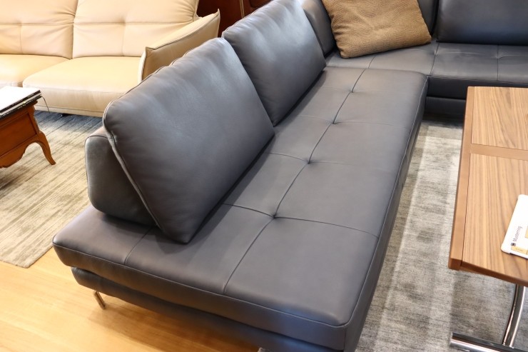 독일 수입 최고급 가죽 쇼파 소파 추천 무스터링 오프라인매장