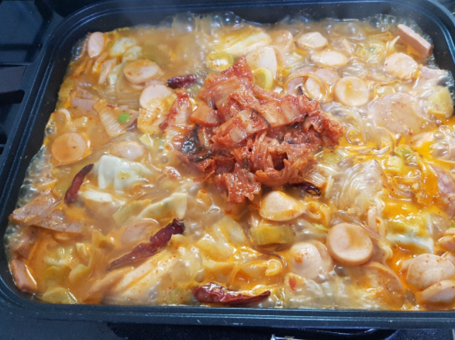 내돈내산 부대찌개 황금레시피 밀키트 하나로 끝 곰곰부대찌개 내돈내산 부대찌개 황금레시피 밀키트 하나로 끝 곰곰부대찌개