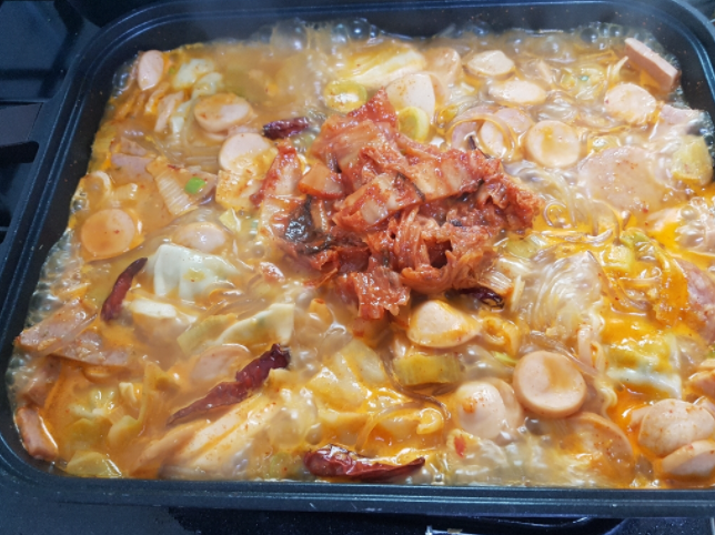 내돈내산 부대찌개 황금레시피 밀키트 하나로 끝 곰곰부대찌개