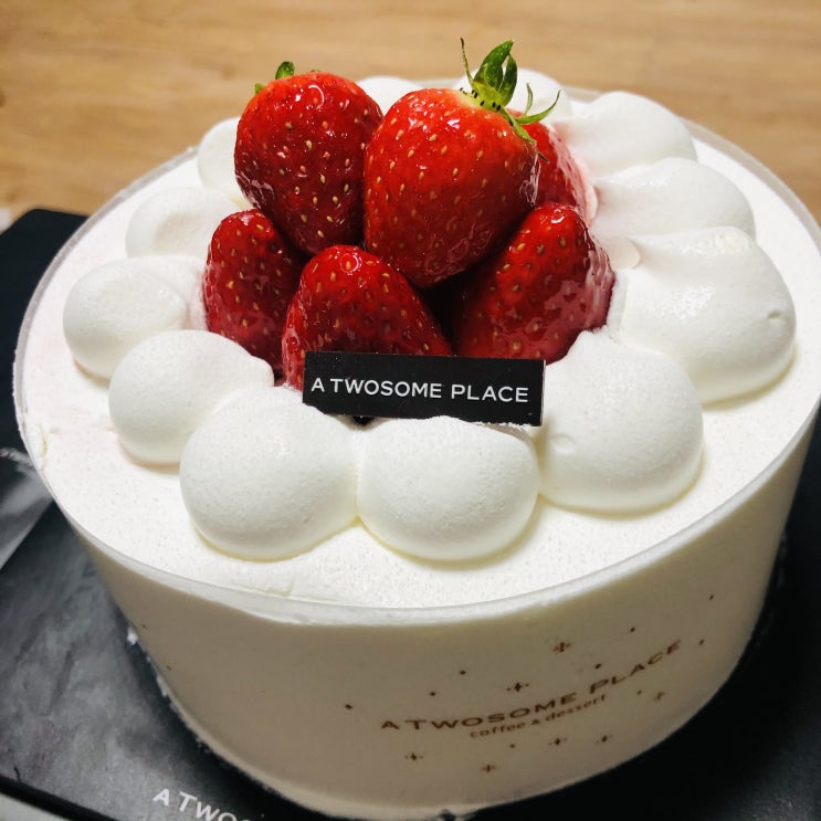  [케이크 추천]남자친구 생일선물 추천/케이크 추천/생일선물 추천/투썸 케이크 추천/ 투썸플레이스 딸기 생크림 케이크