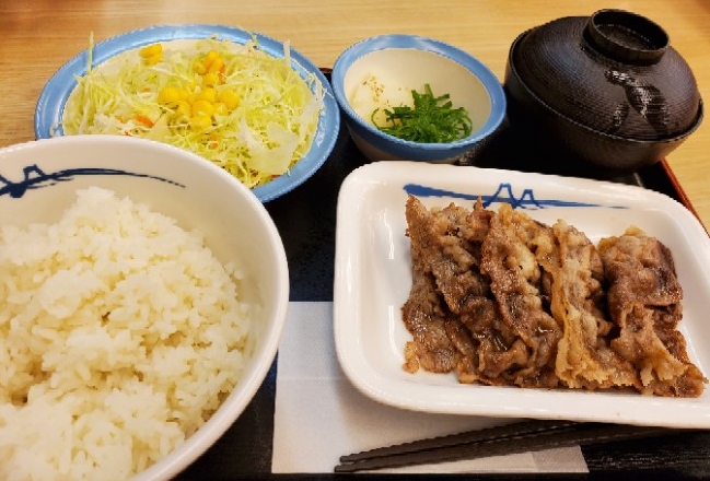  일본 규동집 마츠야에서 정식메뉴 저렴하고 빠르게 ~