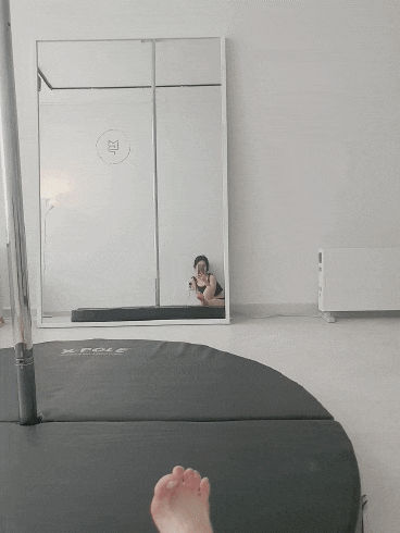 [폴 댄스 연습실 PART 3] 미니 폴리  촬영 전 마지막 포즈 연습 - 효과 좋은 근력 운동 추천
