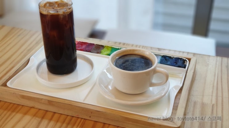 [강남카페추천] 강남드로잉카페 '피치그레이' |강남역 카페 | 신논현 카페 