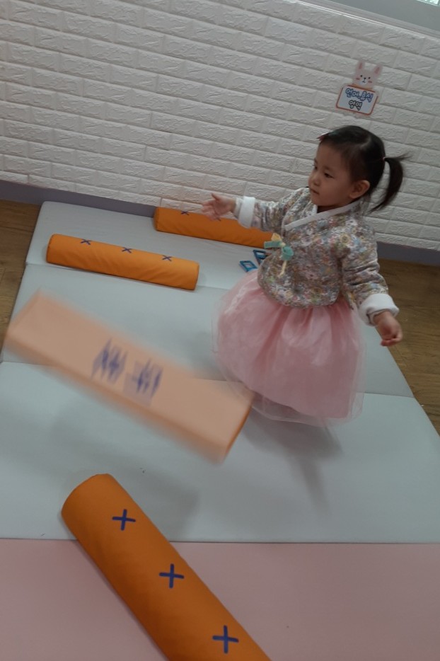 어린이집 설날 행사! 선생님 선물~