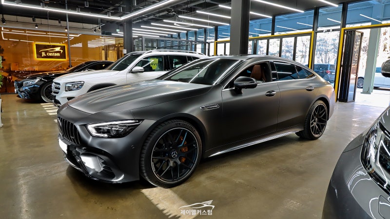 하남 초이로 / 핸들커스텀/염색 / 카본 스티어링 휠 / AMG GT