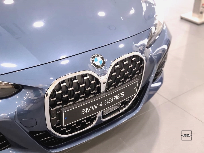 BMW 코오롱모터스 강남전시장 청년비엠의 THE 4 실물 리뷰