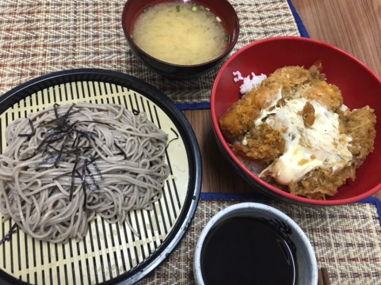  라오스 비엔티안 현지인이 좋아하는 일식집 사코 Sako 일본 식당