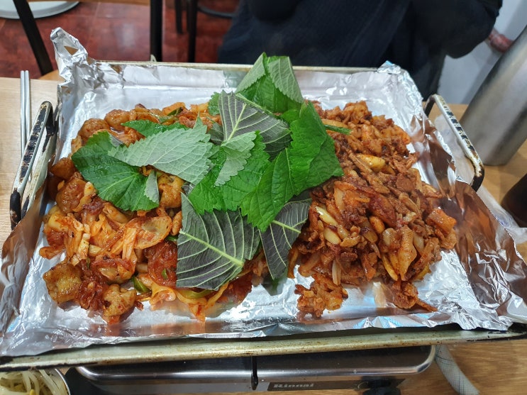  중랑역 동부시장 맛집 오돌뼈와 야채곱창이 맛있는 원조곱창