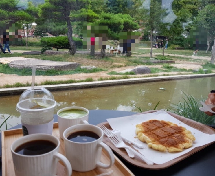  여기 카페맞아? 갤러리카페를 품은 정원/부산근교 양산가볼만한곳 [토곡요]