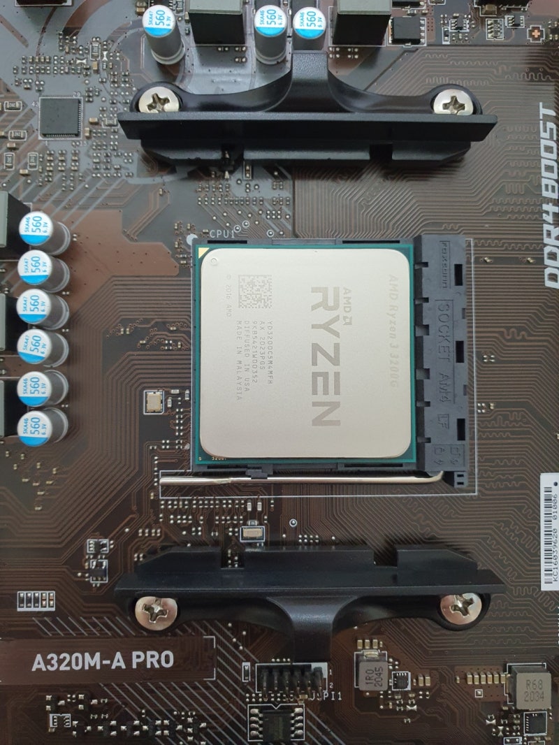 라이젠 3 피카소 3200G + 내장 그래픽(Radeon Vega 8) PC 조립 상세 리뷰 / 삼성 DDR4 3200Mhz 메모리  듀얼 채널 and 벤치마크 : 네이버 블로그