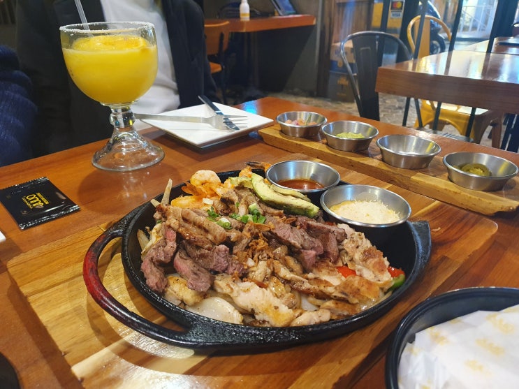  대학교 친구들과 논현동 호텔에서 호캉스