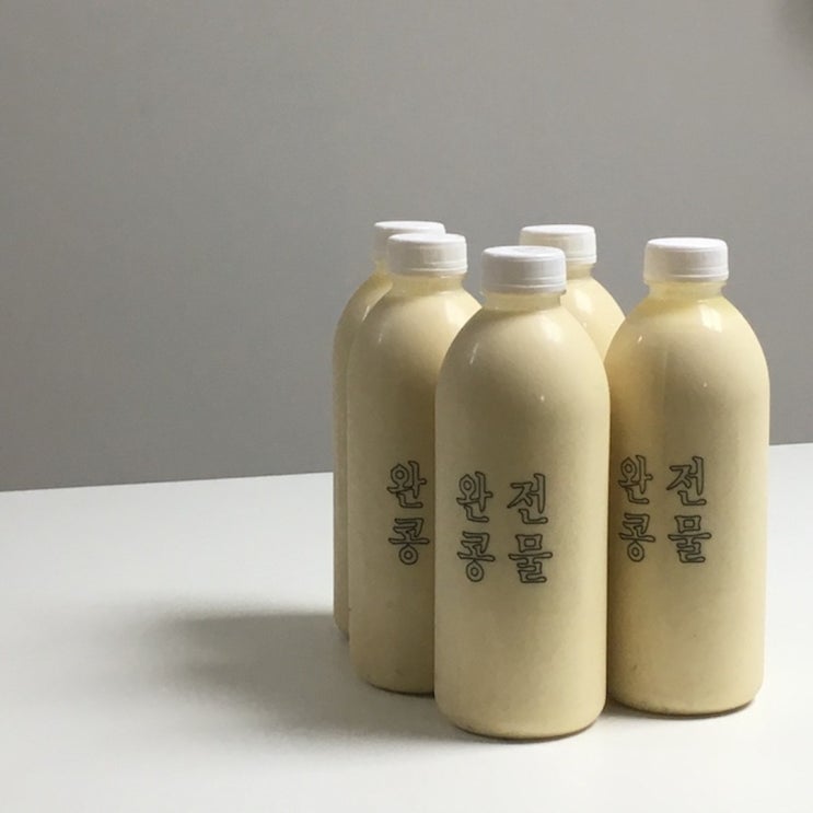 요즘 인기있는 완전콩물 1000ml 큰병 300ml 작은병 국산콩100% 맛있는 콩물 콩국수 수제두유 간편식 건강음료, 1병 추천해요 요즘 인기있는 완전콩물 1000ml 큰병 300ml 작은병 국산콩100% 맛있는 콩물 콩국수 수제두유 간편식 건강음료, 1병 추천해요
