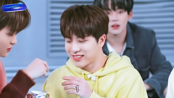 트레저맵 시즌 2 트레저 부루마불 박지훈 김준규 김도영 소정환 움짤! (Feat. TREASURE 팔씨름왕 힘지훈) 트레저맵 시즌 2 트레저 부루마불 박지훈 김준규 김도영 소정환 움짤! (Feat. TREASURE 팔씨름왕 힘지훈)
