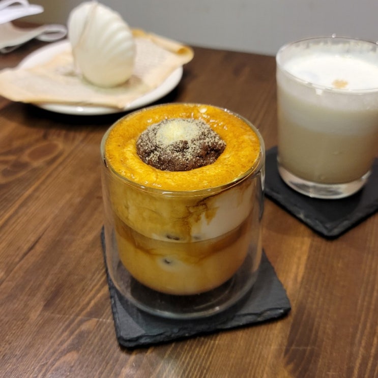  [수원 맛집] 행궁동 감성카페 '정조살롱'
