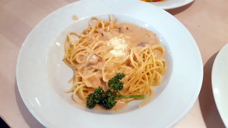 북유럽 갬성의 기내식 맛보러 광명 이케아 다녀왔다능 북유럽 갬성의 기내식 맛보러 광명 이케아 다녀왔다능