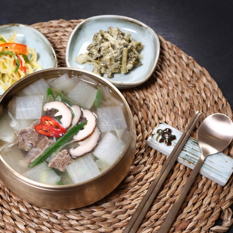 인지도 있는 금강수림 한우소고기무국 5+1 행사, 3인분, 1kg ··· 인지도 있는 금강수림 한우소고기무국 5+1 행사, 3인분, 1kg ···