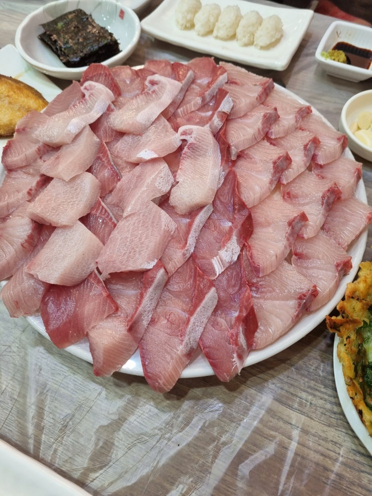  [울산 남구] 사량도자연산횟집 : 달동 대방어 회 맛집