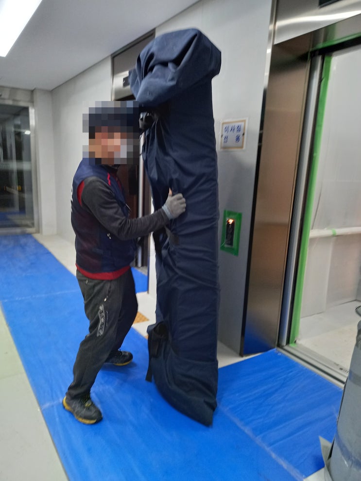  빌라에서 트럭 2대로 옮길 땐 안산용달이사 면허 확인 필요하네요